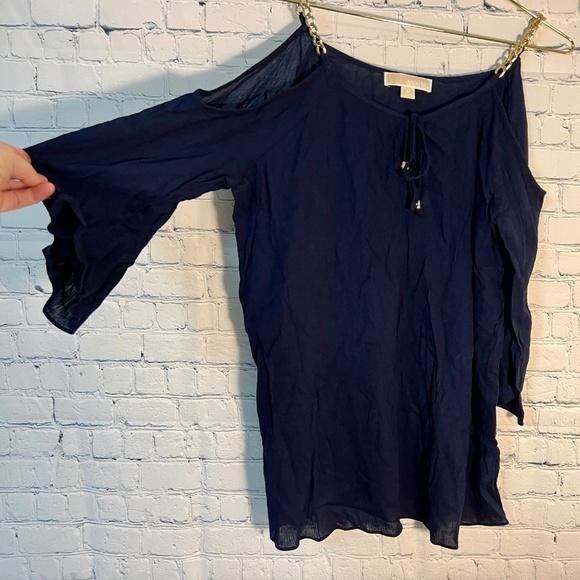 Michael Kors Chain Strap Cold Shoulder Long Sleeve Shirt - Dark Blue - Picture 2 of 3